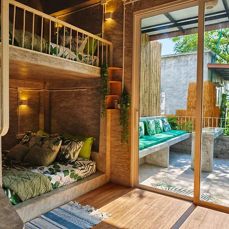 Wonderland Jungle Hostel-3